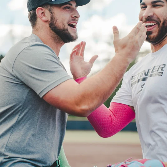 Stinger Premium Arm Sleeve - Pink - Image 4