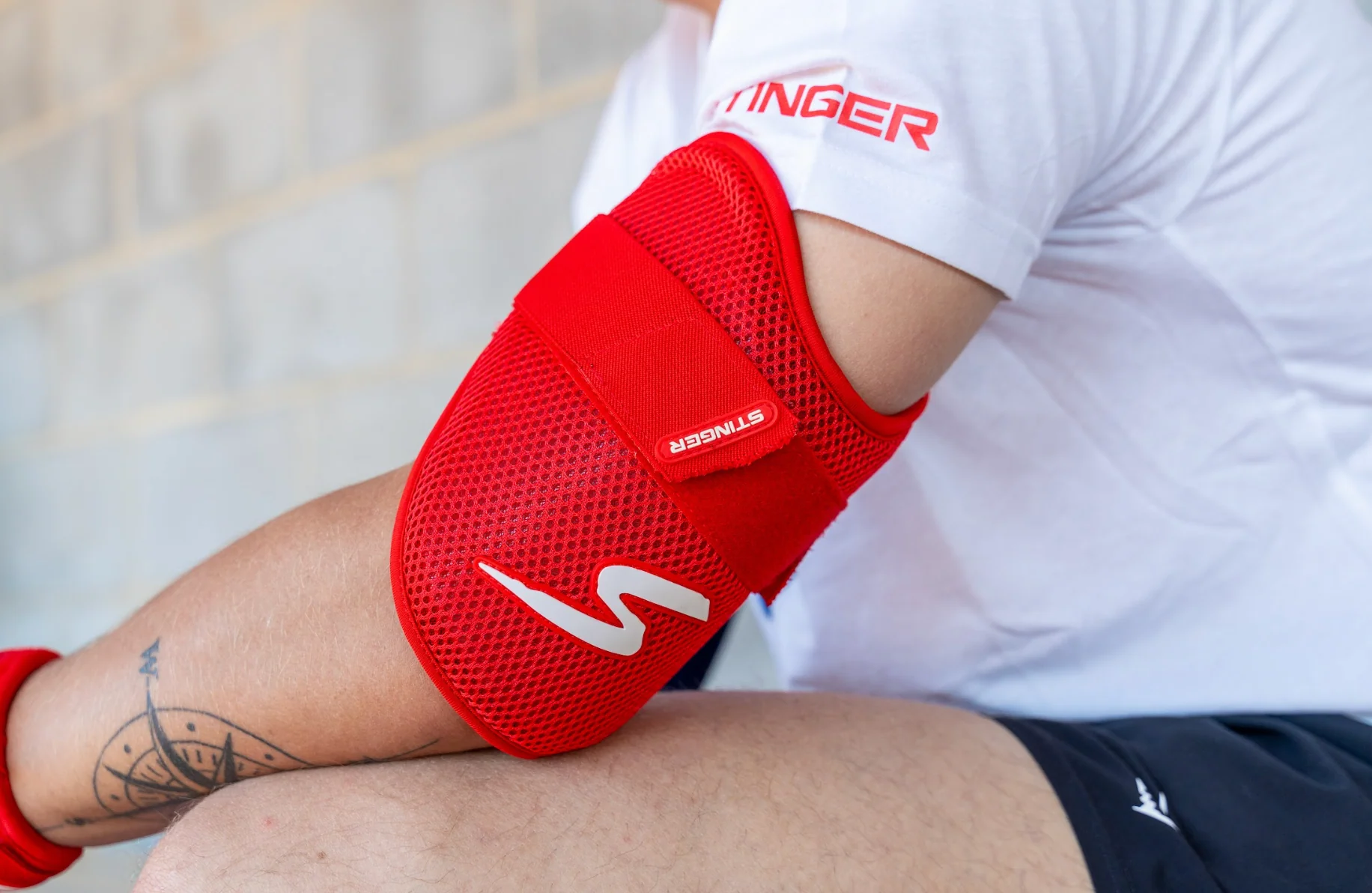 STINGER Select Elbow Guard - RED - Image 7