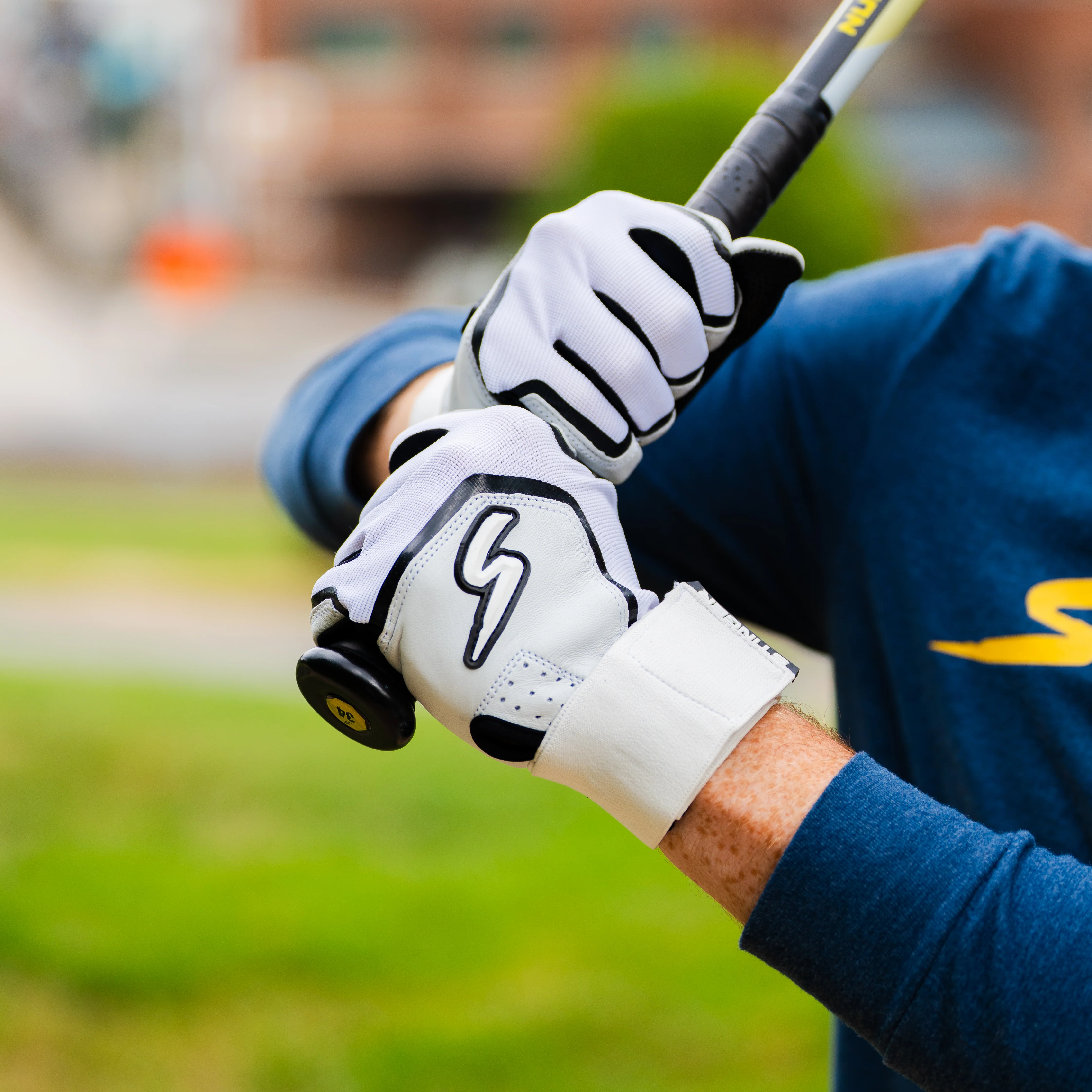 Winder Series Batting Gloves - Black & White - Image 3