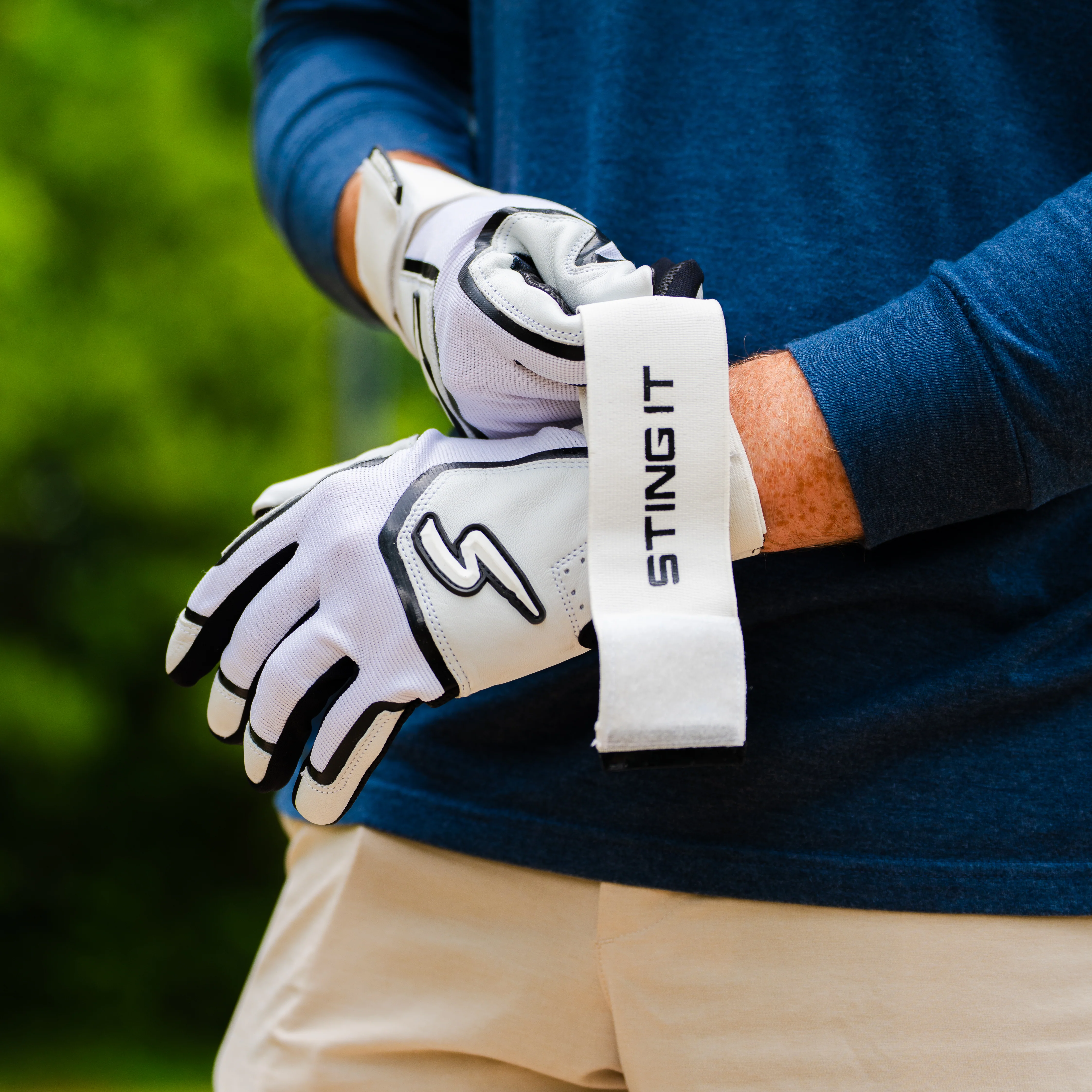 Winder Series Batting Gloves - Black & White - Image 4